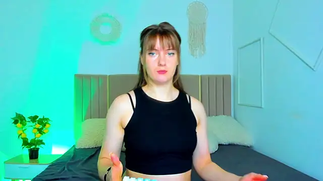 Cutie blushh online show from May 21, 12:23 pm