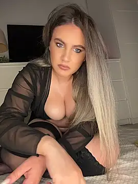 SensualQueenX online show from May 6, 8:58 pm