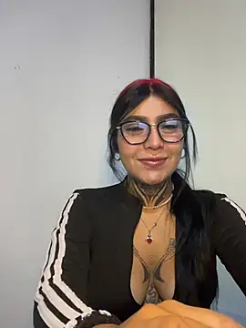 shanell bdsm online show from May 5, 4:09 am