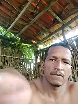Snapshot of casado8659 chatting on May 13, 3:42 pm casado8659 online show from May 13, 3:42 pm