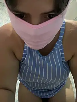 Snapshot of Emma_bom chatting on May 19, 7:42 pm Emma bom online show from May 19, 7:42 pm