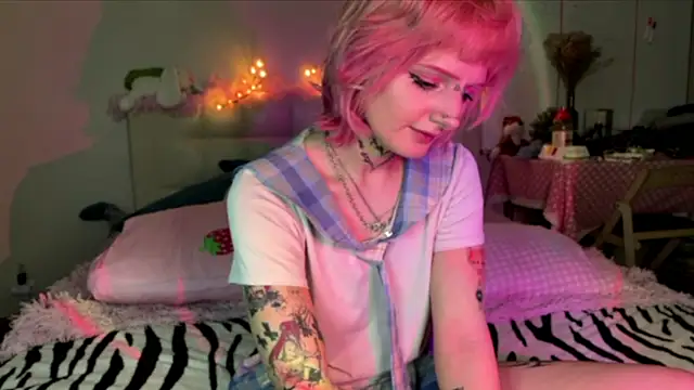 Snapshot of my_pussy_sweet chatting on July 18, 7:50 pm my pussy sweet online show from July 18, 7:50 pm