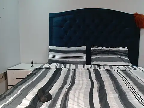 Snapshot of KillarRose chatting on May 6, 9:42 pm KillarRose online show from May 6, 9:42 pm