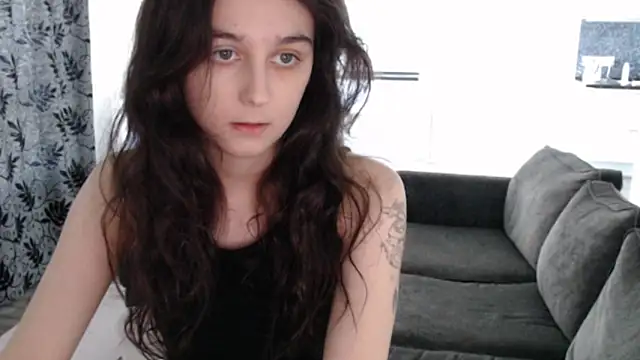 cute lilia online show from May 23, 12:20 pm