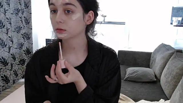 cute lilia online show from May 24, 8:41 am