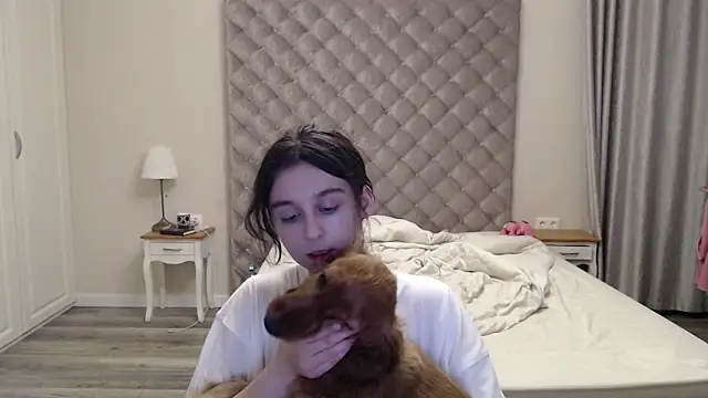 cute lilia online show from May 26, 7:43 pm