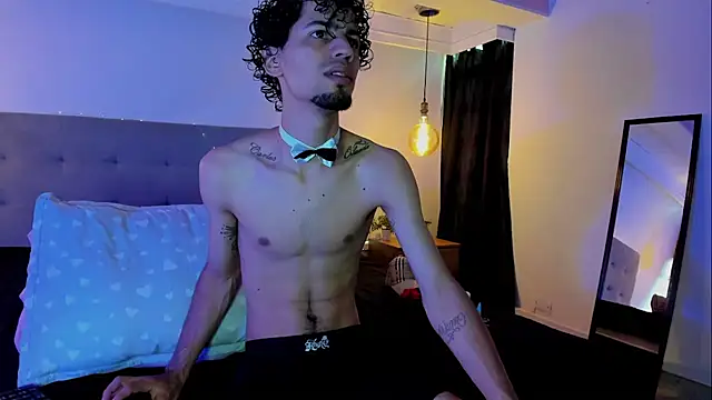 Snapshot of MichaelEvanss_ chatting on May 27, 12:35 pm MichaelEvanss online show from May 27, 12:35 pm