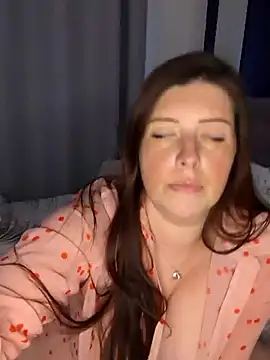 Snapshot of SweetLaurenXX chatting on May 15, 6:59 pm SweetLaurenXX online show from May 15, 6:59 pm