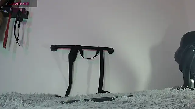 aronleblanc  online show from May 8, 11:26 am