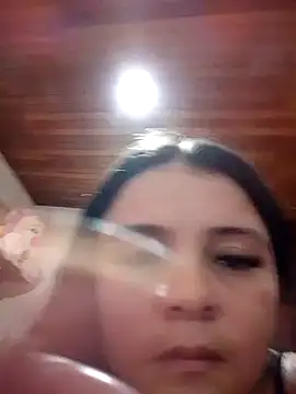 Snapshot of tuzorrit chatting on May 25, 4:07 am tuzorrit online show from May 25, 4:07 am