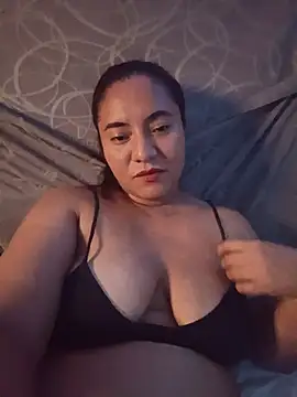 Snapshot of Sweet_Ninaa chatting on May 30, 3:14 am Sweet Ninaa online show from May 30, 3:14 am