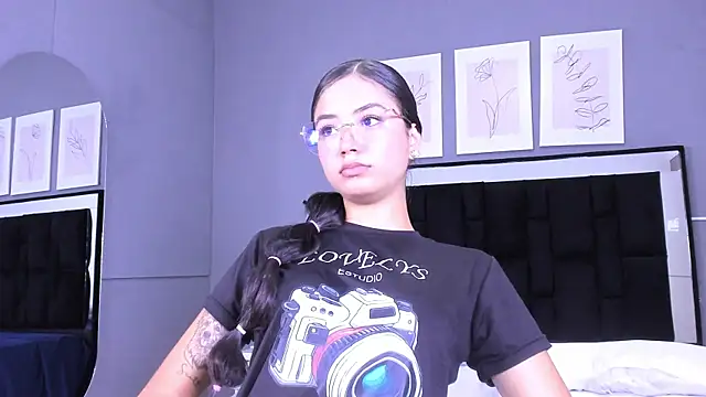 jade lov online show from July 13, 7:38 pm