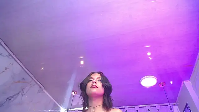 Snapshot of Skyler-rouse chatting on May 11, 8:17 pm Skyler-rouse online show from May 11, 8:17 pm