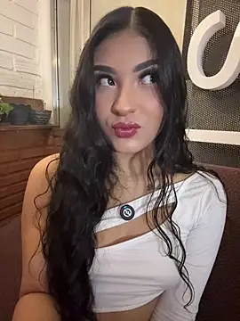 Snapshot of SabrinaX_X chatting on May 12, 11:35 pm SabrinaX X online show from May 12, 11:35 pm