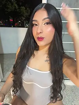 Snapshot of SabrinaX_X chatting on May 26, 11:34 pm SabrinaX X online show from May 26, 11:34 pm
