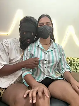 MUSKANHOTCOUPLE online show from May 11, 7:47 am