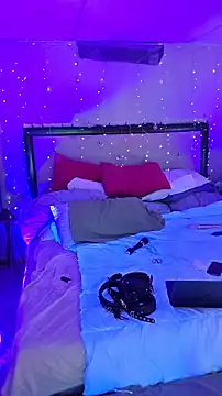 luv2cum2gether25 online show from June 26, 5:23 am