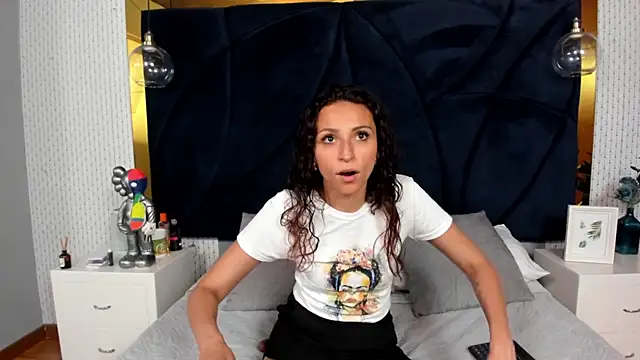 ANAMARIAMD online show from May 14, 7:09 pm