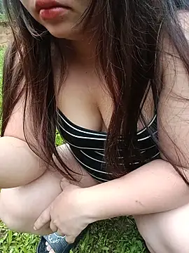 Lily Henry online show from June 20, 11:18 pm