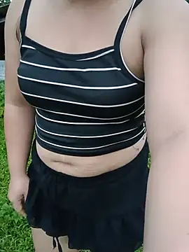 Lily Henry online show from July 1, 11:45 am