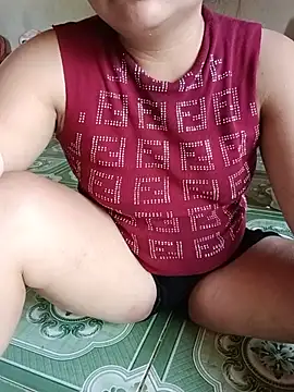 Lily Henry online show from July 13, 7:44 am