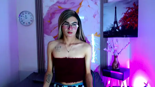Alana Carvajal online show from May 5, 3:25 am