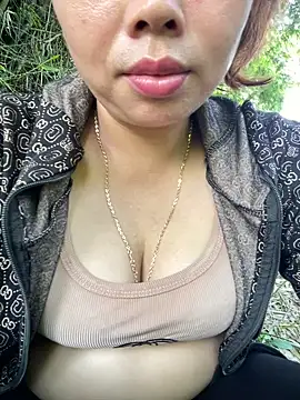 Banana-zz online show from May 15, 11:12 pm