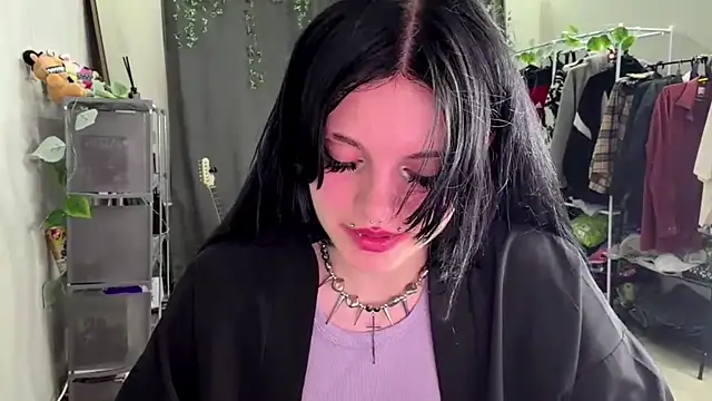 VeIvetLure online show from July 9, 6:12 pm