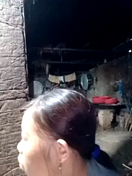 Snapshot of daisyy2 chatting on June 9, 10:21 pm daisyy2 online show from June 9, 10:21 pm