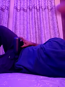 Snapshot of married_man22 chatting on May 7, 9:31 pm married man22 online show from May 7, 9:31 pm