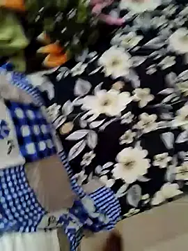 chocolatebabe12 online show from May 8, 9:36 am