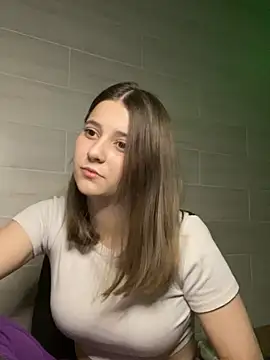 Snapshot of Blossom_Emily chatting on May 14, 6:04 pm Blossom Emily online show from May 14, 6:04 pm