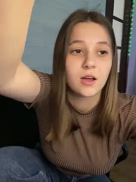 Snapshot of Blossom_Emily chatting on May 21, 4:03 pm Blossom Emily online show from May 21, 4:03 pm