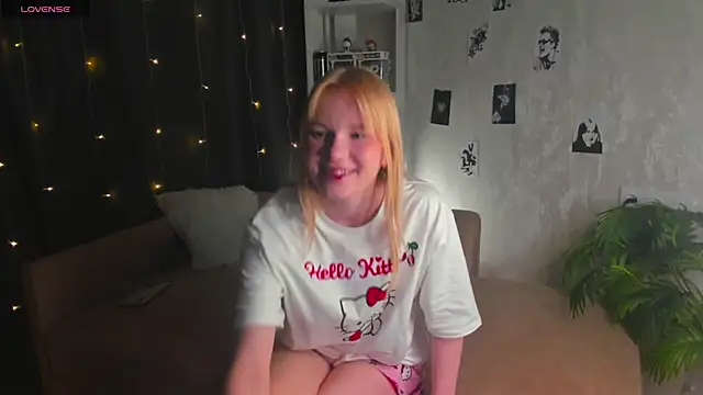 KoriMurden online show from May 6, 5:40 pm