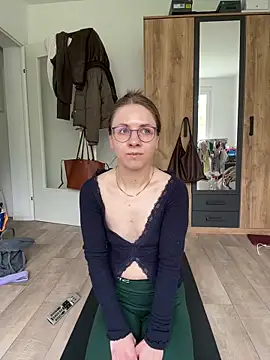 SweetLuna96 online show from May 5, 11:29 am