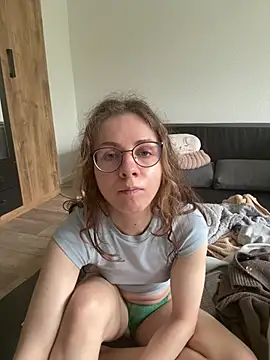 SweetLuna96 online show from May 8, 1:05 pm