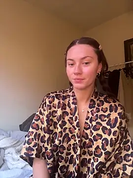 daisycollins online show from May 9, 3:45 am