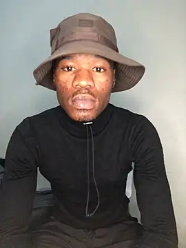 Snapshot of thandolezwe1 chatting on May 5, 4:59 pm thandolezwe1 online show from May 5, 4:59 pm