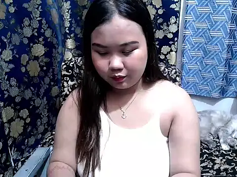 hotchickgirl online show from May 3, 9:59 am
