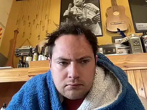 alecsgzz online show from May 18, 2:56 pm