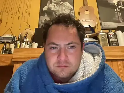 alecsgzz online show from May 20, 6:08 am