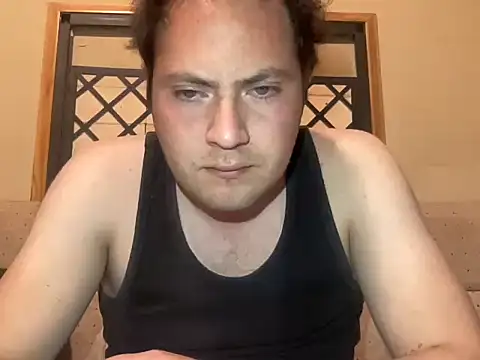 Snapshot of alecsgzz chatting on July 9, 2:15 am alecsgzz online show from July 9, 2:15 am