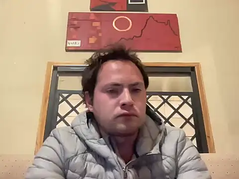 Snapshot of alecsgzz chatting on July 12, 3:52 am alecsgzz online show from July 12, 3:52 am