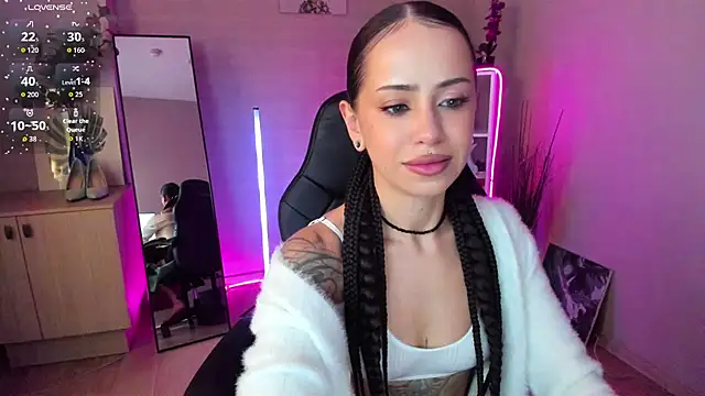 Monica brilliant online show from May 22, 8:21 am