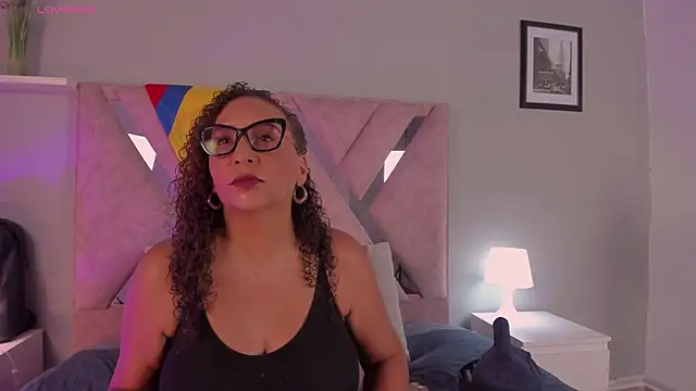 Eva-Millss online show from July 11, 7:38 pm