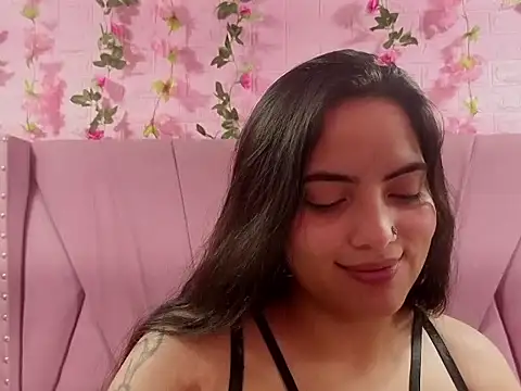 Snapshot of Isabella_Mora_ chatting on May 23, 4:07 am Isabella Mora online show from May 23, 4:07 am
