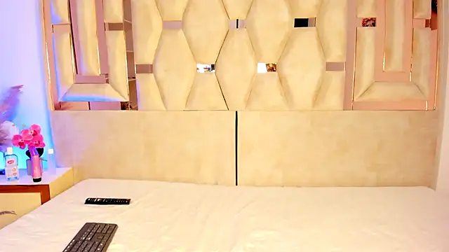 Snapshot of Trixie_Fox chatting on May 21, 7:54 pm Trixie Fox online show from May 21, 7:54 pm