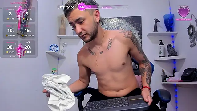 Snapshot of Jey_hot7 chatting on June 30, 7:37 pm Jey hot7 online show from June 30, 7:37 pm
