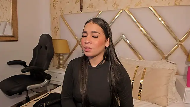 SussyFoxxx online show from May 13, 8:16 pm