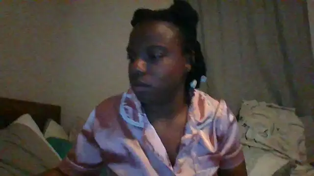 Snapshot of princesselizabeth chatting on May 7, 1:55 am princesselizabeth online show from May 7, 1:55 am